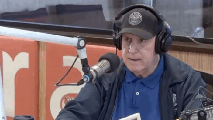 Commissioner Joe Carollo freelances as ‘Miami Al Dia’ morning AM radio host